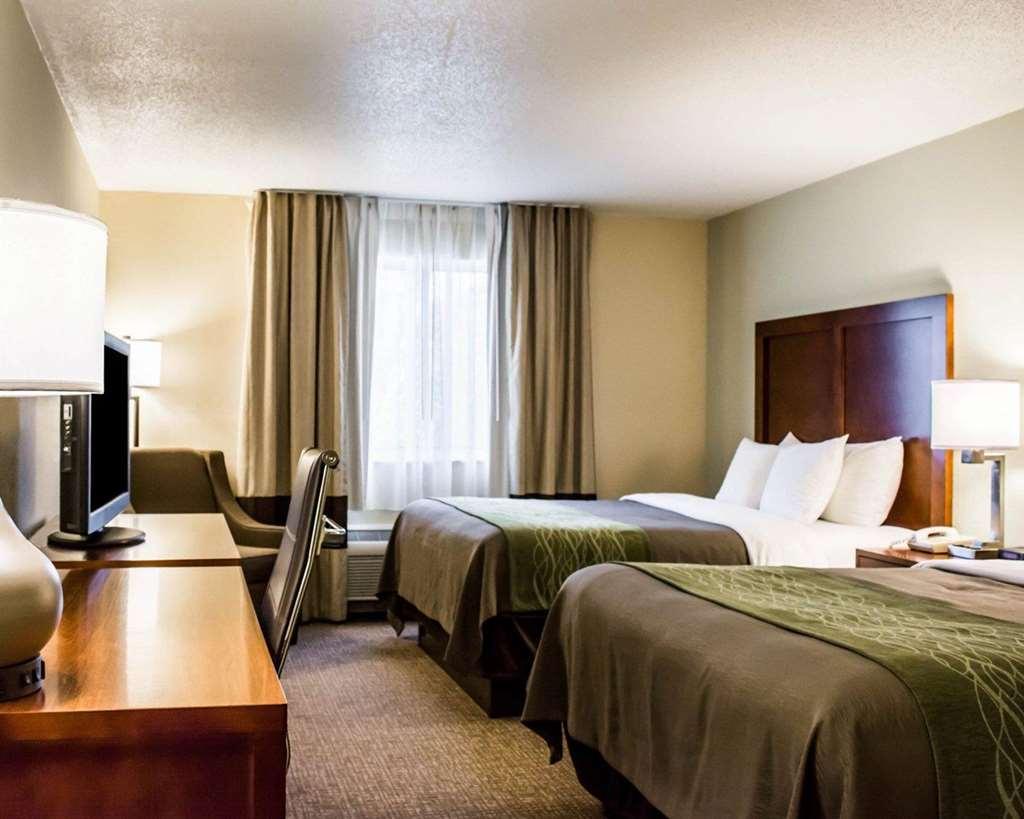 Comfort Inn Fort Myers Northeast Room photo