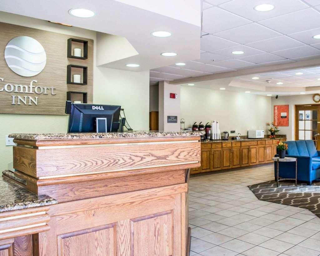 Comfort Inn Fort Myers Northeast Interior photo