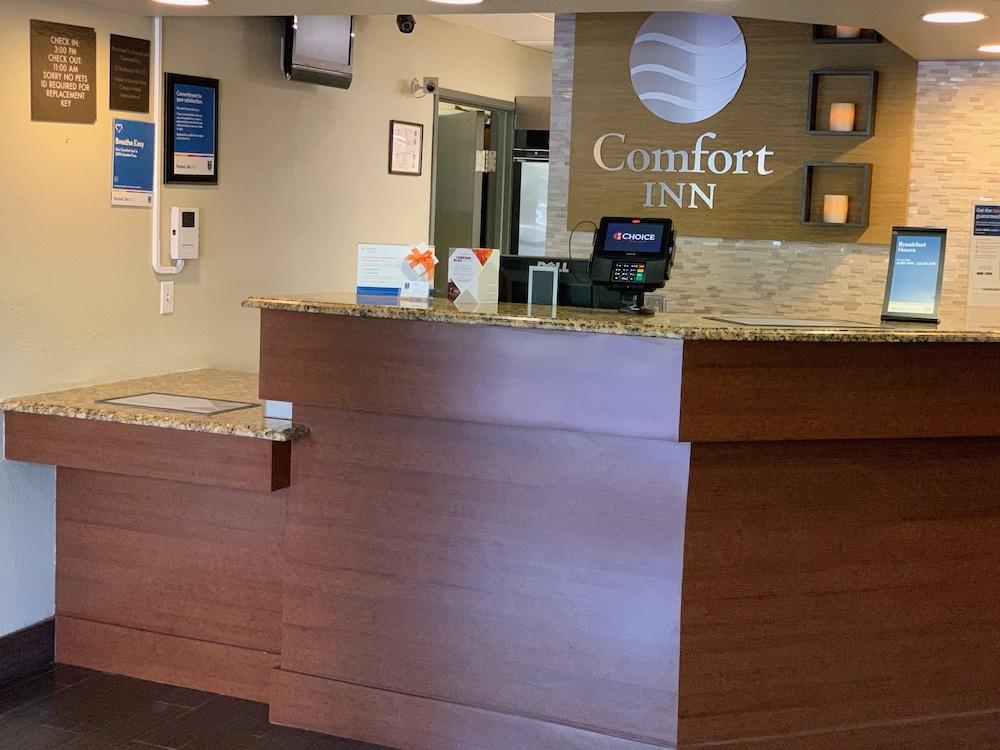 Comfort Inn Fort Myers Northeast Exterior photo