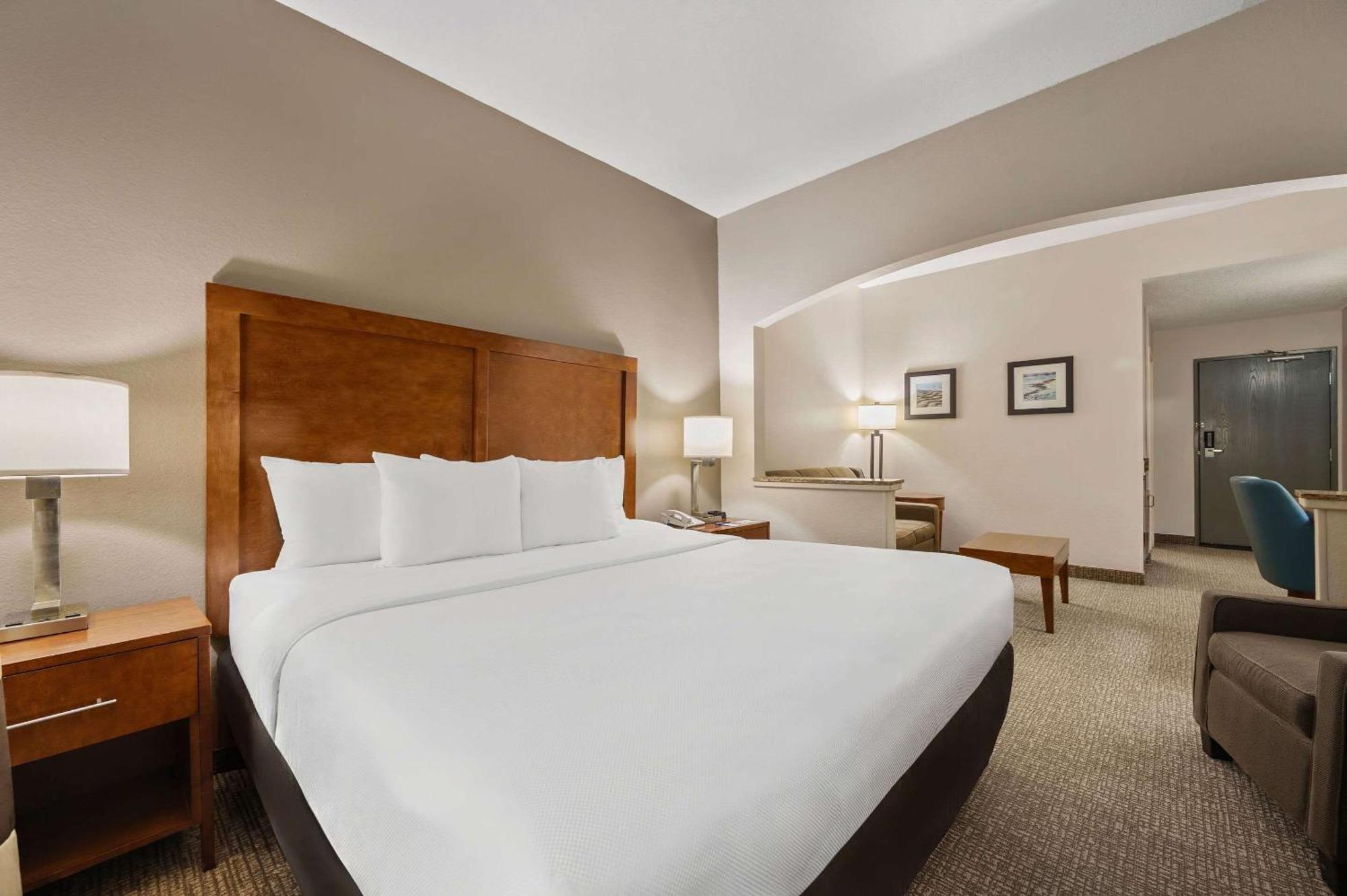Comfort Inn Fort Myers Northeast Exterior photo