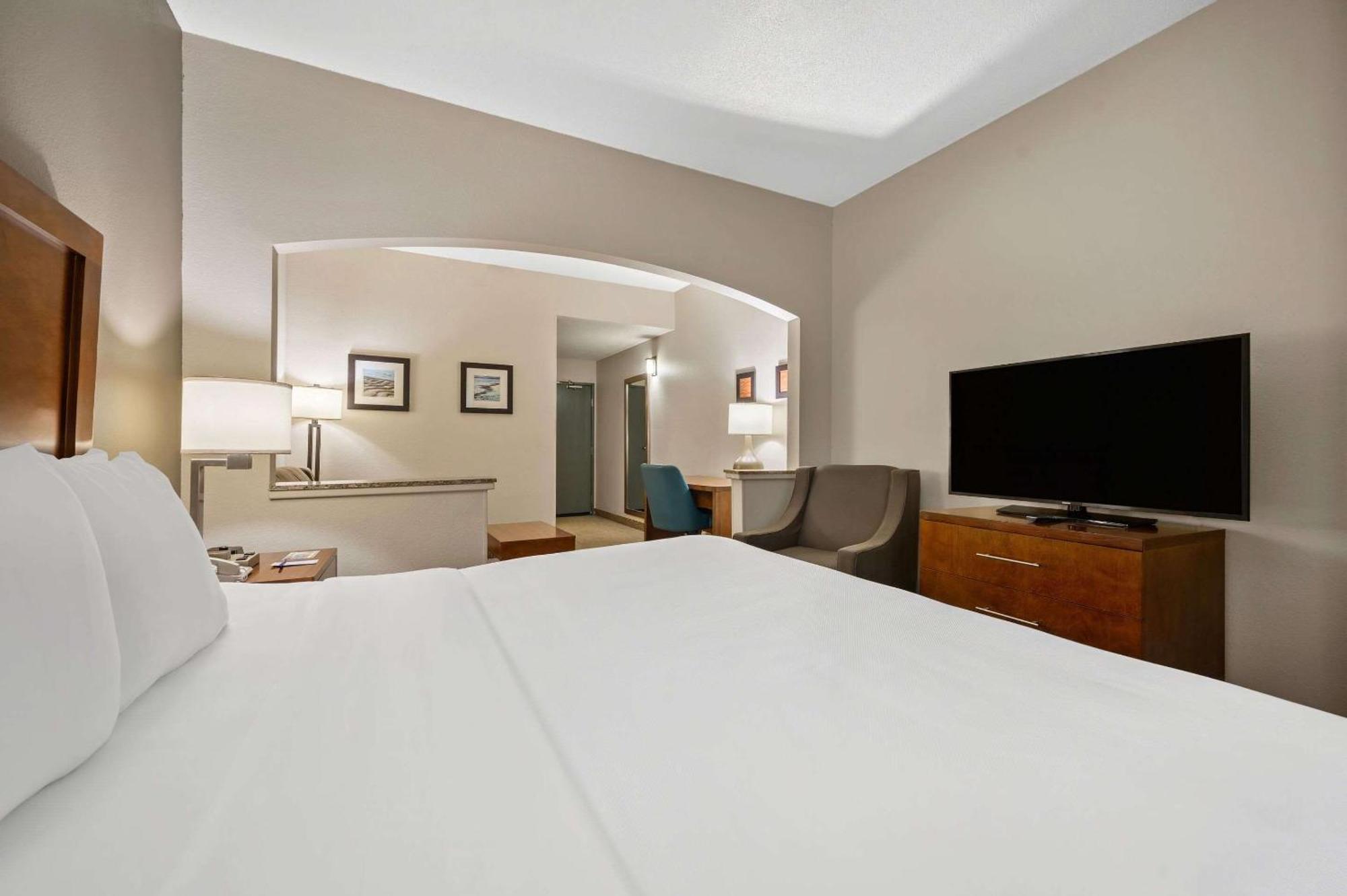 Comfort Inn Fort Myers Northeast Exterior photo