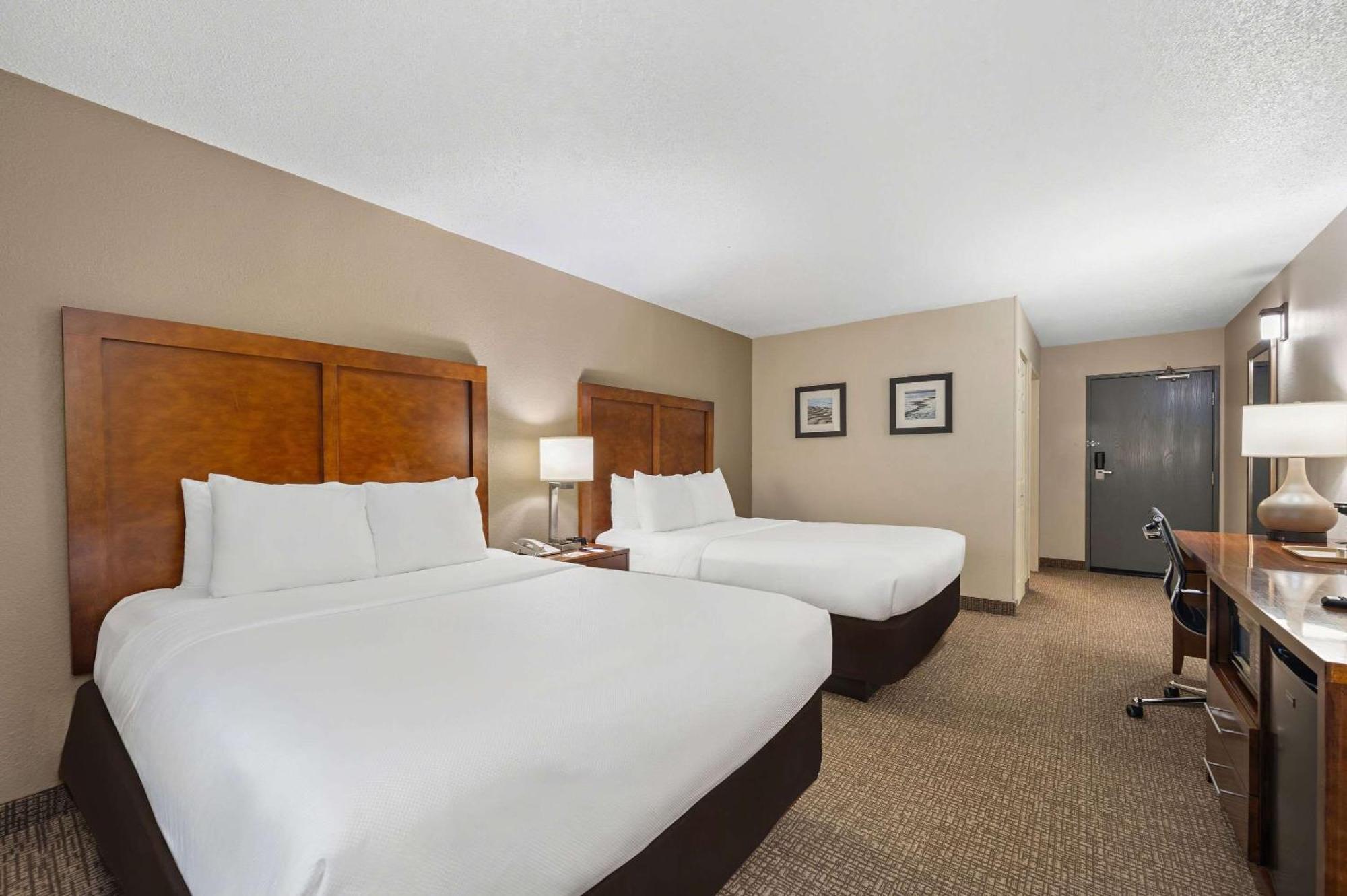 Comfort Inn Fort Myers Northeast Exterior photo