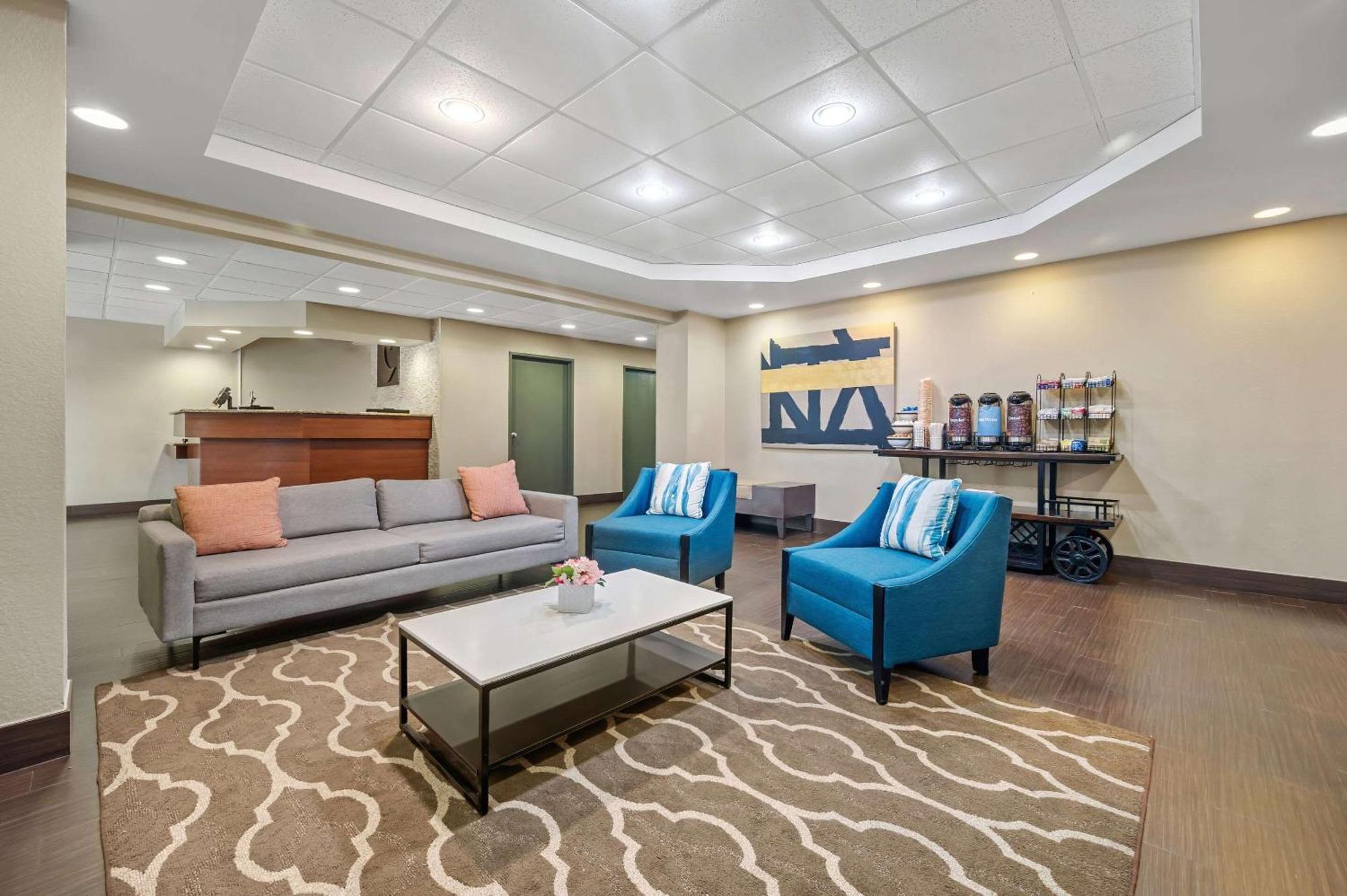 Comfort Inn Fort Myers Northeast Exterior photo
